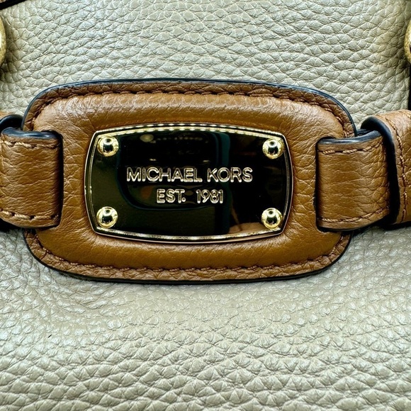 Michael Kors Taupe Pebbled Leather With Brown Trim Hamilton Satchel Shoulder Bag - Picture 6 of 10